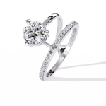 Load image into Gallery viewer, Romantic Heart Crowns Style Ring Raj Gems
